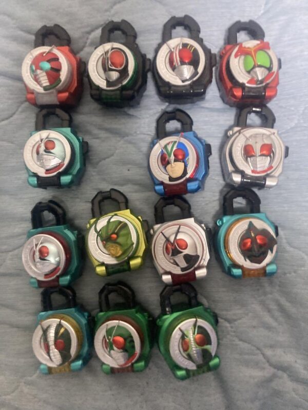 Kamen Rider Gaim Showa Lock Seed 14 Piece Set F/S-M501 from japan Rare  Good con