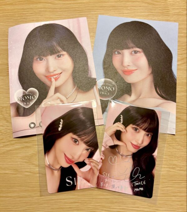 Twice Momo Sign Trading Card Postcard F/S-M501 from japan Rare  Good condition
