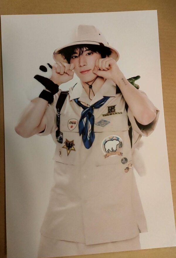 The Boyz W Member Benefits Postcard Eric F/S-M501 from japan Rare  Good conditio