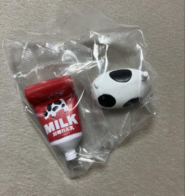 Tube Animals Gacha Momo Condensed Milk Cod F/S-M503 from japan Rare  Good condit