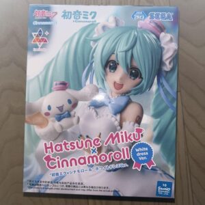 Hatsune Miku Cinnamon Roll F/S-M501 from japan Rare  Good condition