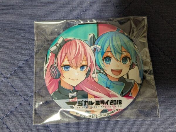 Hatsune Miku Megurine Luka Magical Mirai 2018 Can Badge F/S-M501 from japan Rare