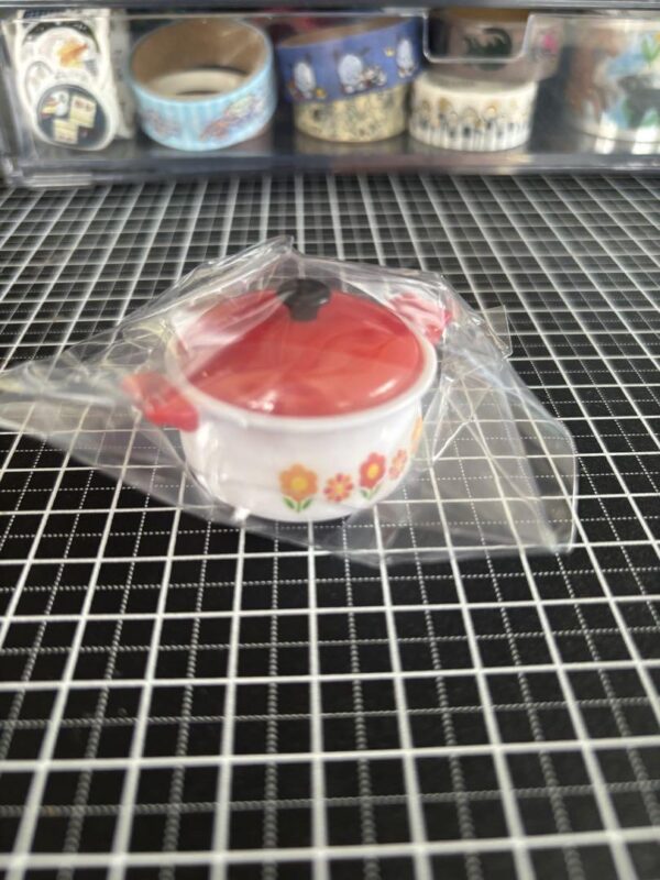 Gacha Showa Retro Pot F/S-M501 from japan Rare  Good condition