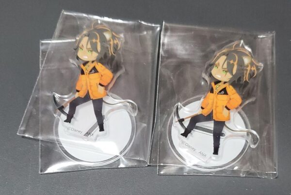 Twisted Wonderland Exhibition Mini Acrylic Stand F/S-M503 from japan Rare  Good