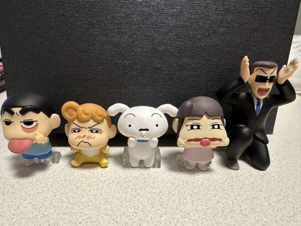 Crayon Shin-Chan Charapup Gacha F/S-M503 from japan Rare  Good condition