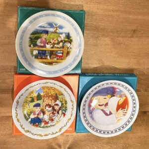 Flanders Dog Picture Plate Set Of 3, Available For Individual Sales F/S-M501 fro