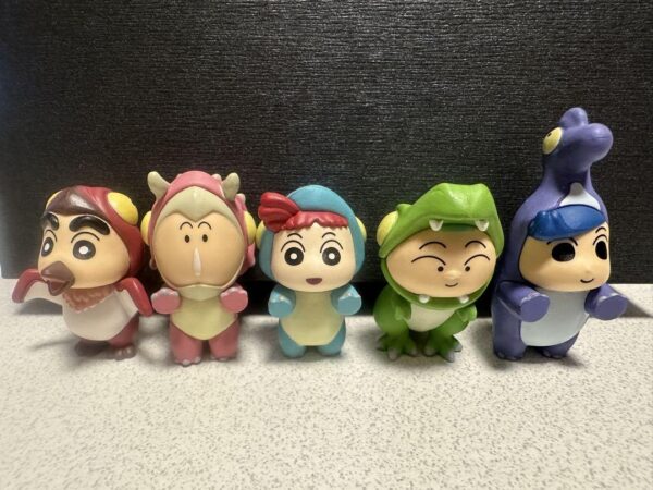 Crayon Shin-Chan Gacha-Gacha Our Dinosaur Diary F/S-M503 from japan Rare  Good c