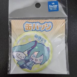 Hatsune Miku Cinnamoroll Cinnamon Hologram Can Badge F/S-M501 from japan Rare  G