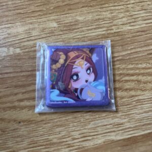 Personality 5Th Identity Gacha Capsule Can Badge Priest Fiona F/S-M501 from japa