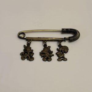Tokyo Disneyland Purchase Indian Mickey Brooch F/S-M503 from japan Rare  Good co