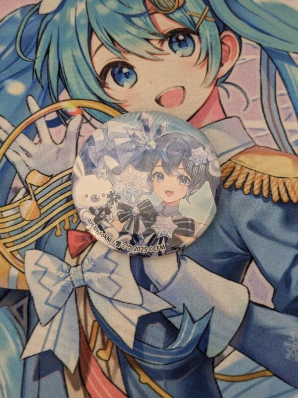 Snow Miku2025 Glittering Can Badge Miku Art By Tokki 2 F/S-M501 from japan Rare