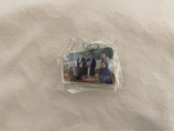 Gacha Hamamatsu Nishi High School Acrylic Keychains Prideful Seniors F/S-M503 fr