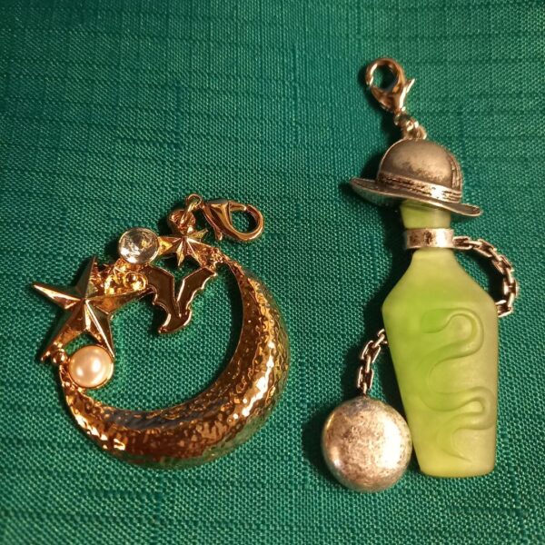Tokyo Disneyland Haunted Mansion Charm F/S-M503 from japan Rare  Good condition