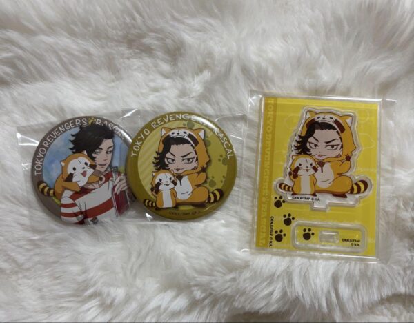 Tokyo Revengers Rascal Acrylic Stand Can Badge Kui Kazuko F/S-M501 from japan Ra