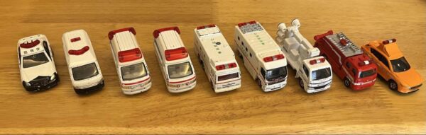 Working Kuruma Tomica Minicar Set Of 9 Ambulances, Fire Trucks, Police Cars, Etc